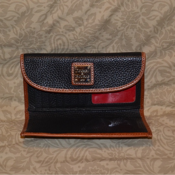 Dooney & Bourke Pebble Grain Zip Zip Satchel & Continental Wallet Set - Picture 6 of 6